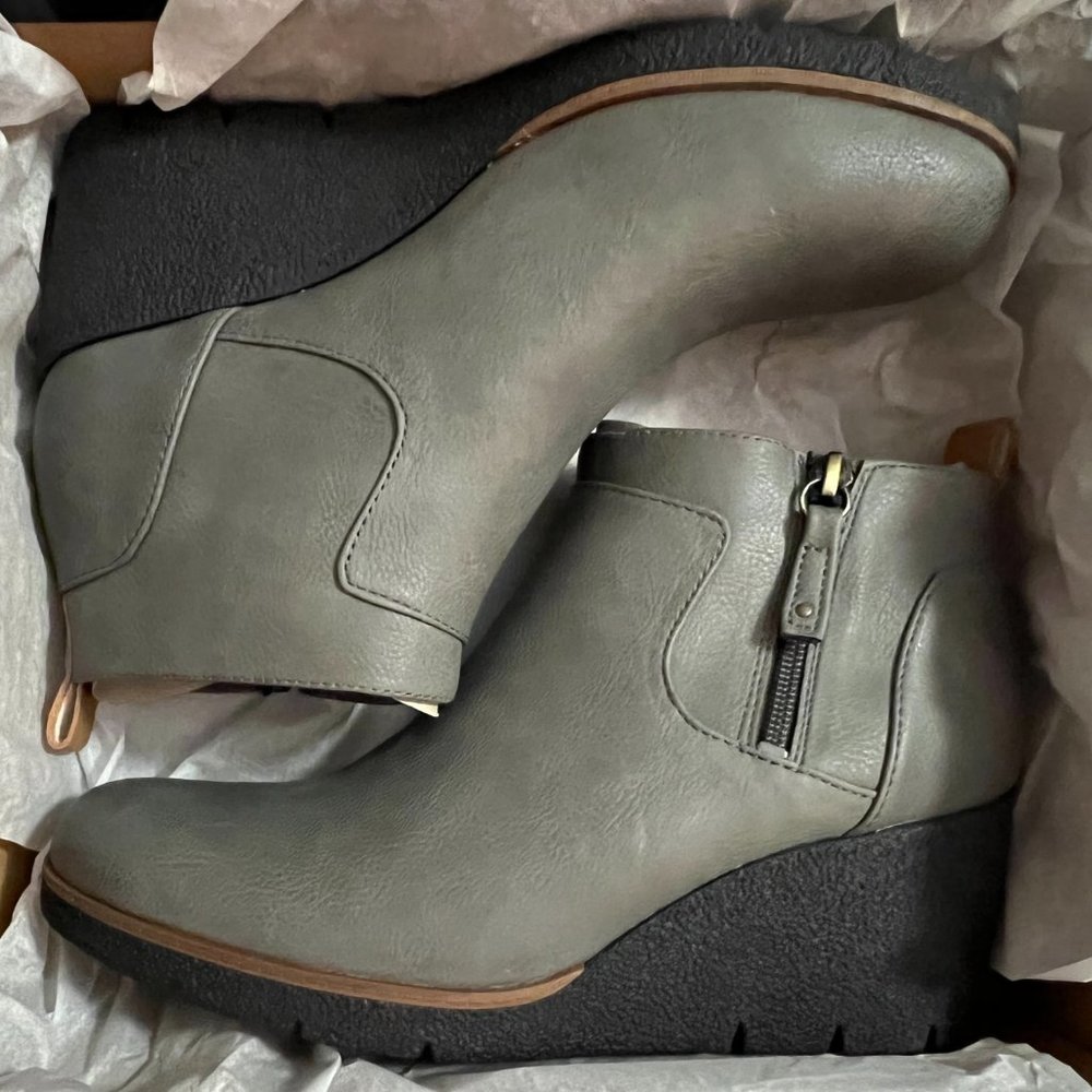 Dr. Scholl's Bianca Boots Size 9 Grey